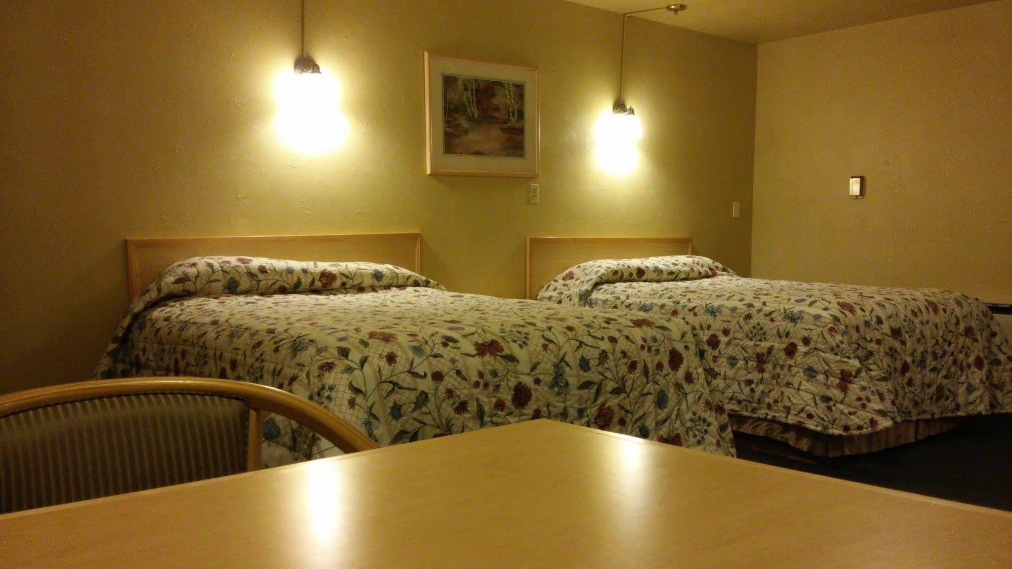 Byers Budget Host Longhorn Motel מראה חיצוני תמונה